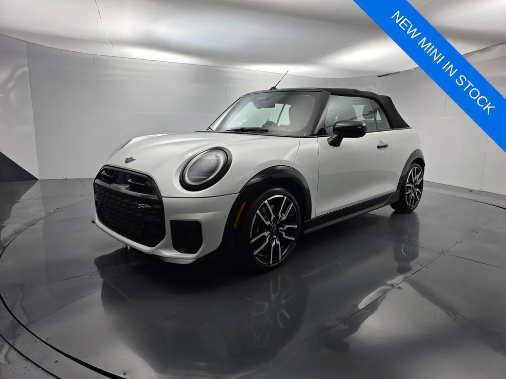 New 2026 White MINI Iconic image 9