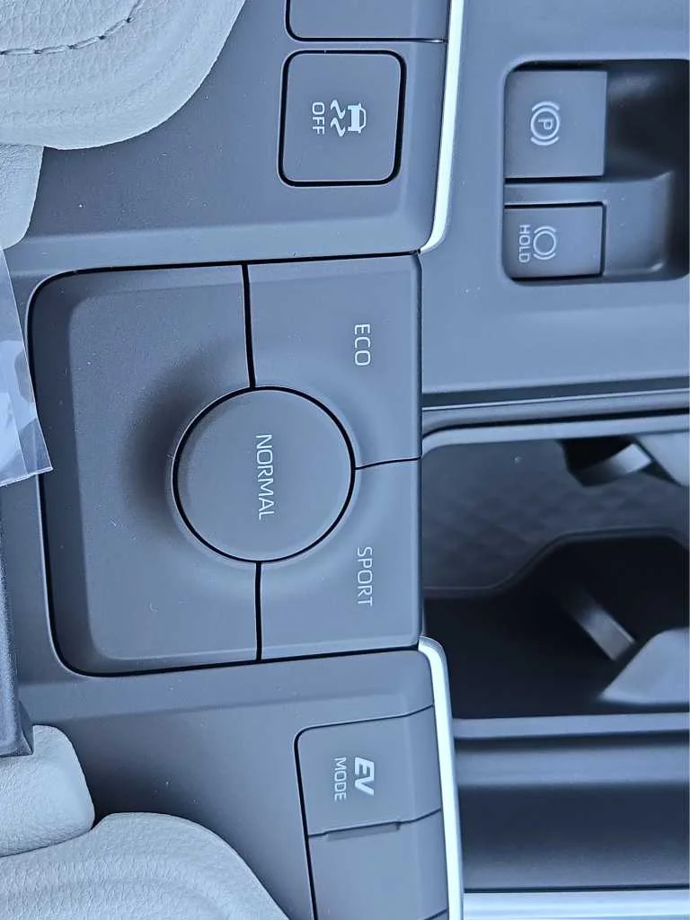 New 2026 Blueprint Toyota Hybrid XLE image 24