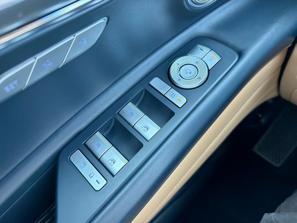 Certified Used 2024 Blue Genesis 2.5T Prestige image 15