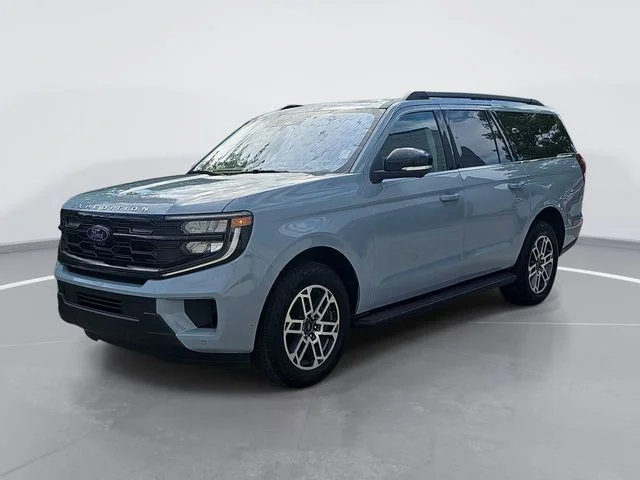 Used 2025 Gray Ford Active image 7