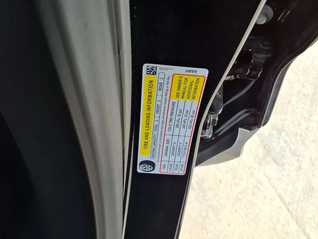 Used 2025 Black Chevrolet LT image 35