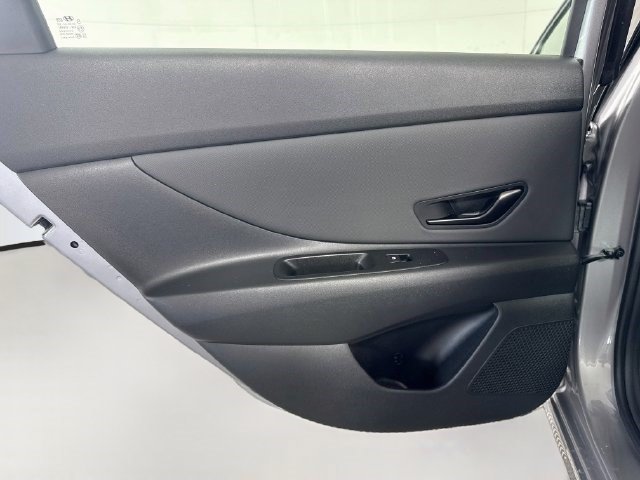 Used 2026 Fluid Metal Hyundai SEL Sport image 22