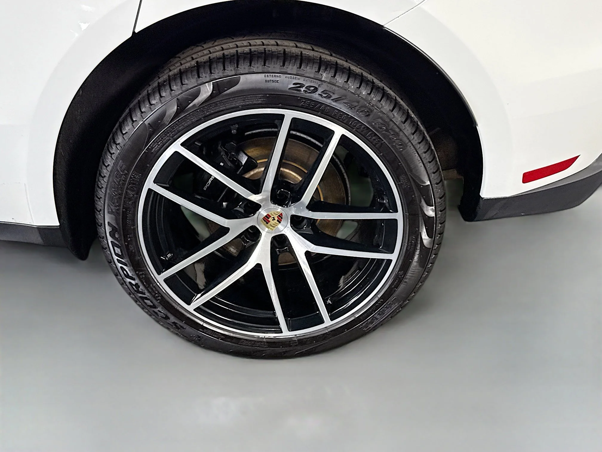 Used 2023 Carrara White Metallic Porsche Base image 33