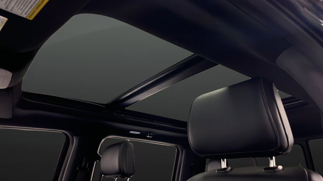 Used 2024 Agate Black Metallic Ford XLT image 12