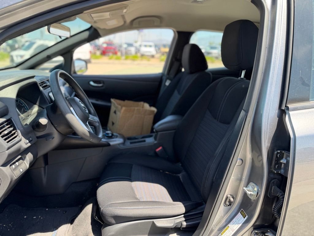 Used 2022 Gun Metallic Nissan S image 5