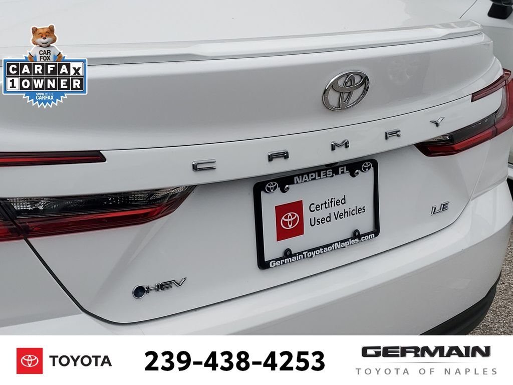 Used 2025 White Toyota LE image 17