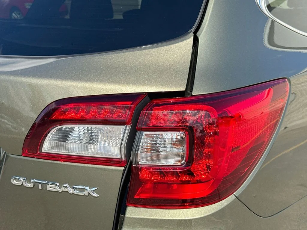 Used 2019 Green Subaru 2.5i image 34