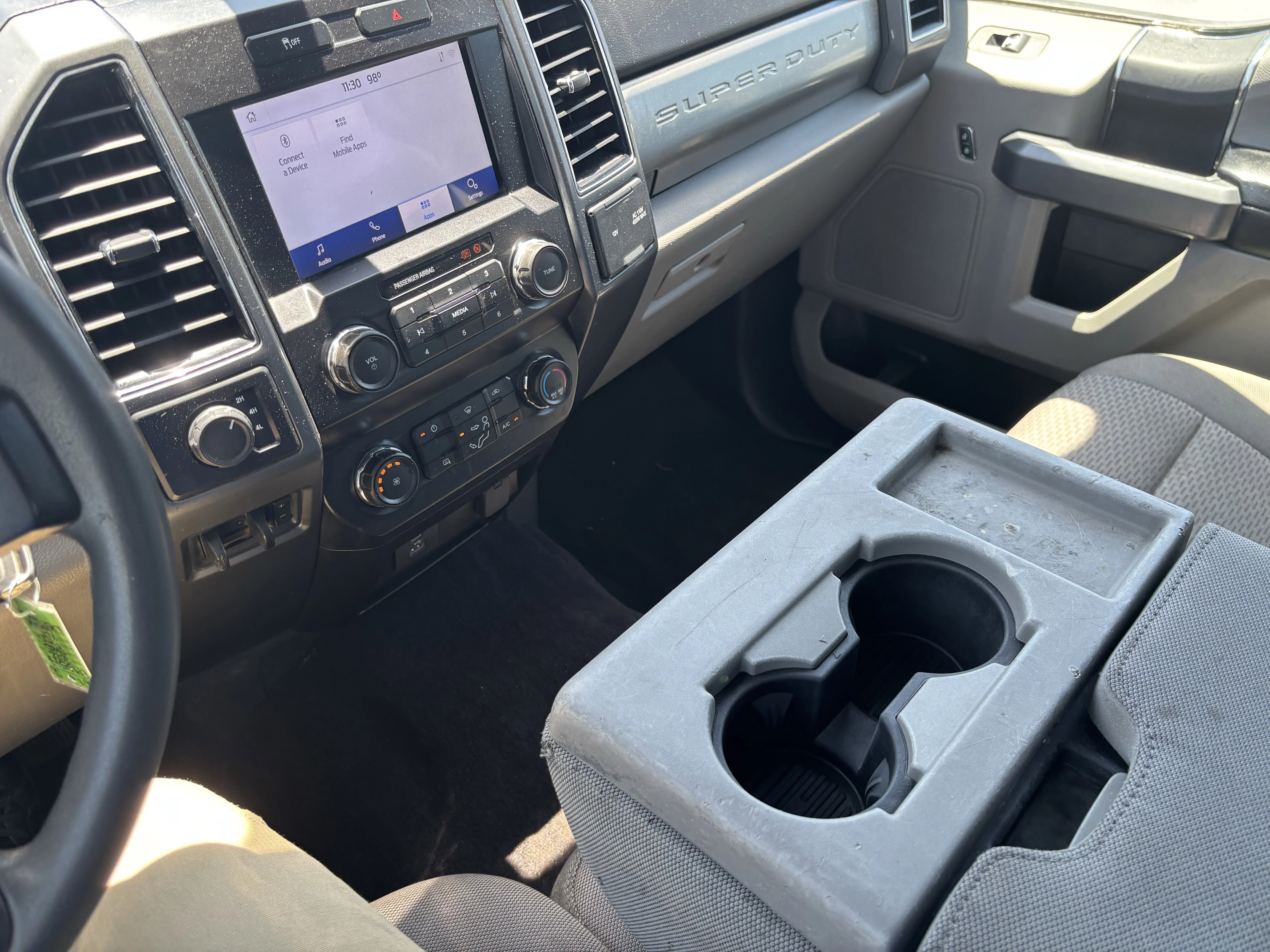Used 2022 Oxford White Ford XLT image 26