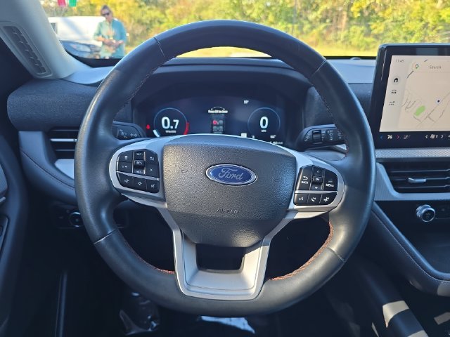 Used 2025 Black Ford Active image 17
