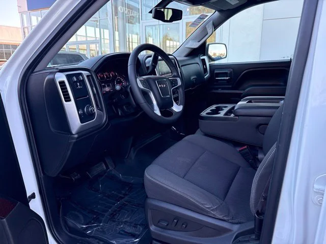 Used 2016 SUMMIT WHITE GMC SLE image 10