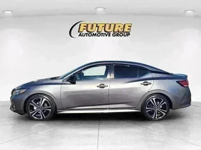 Used 2022 Gray Nissan SR image 6