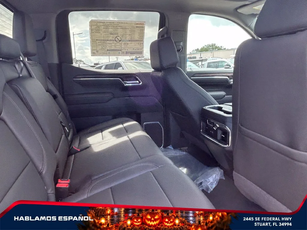 New 2026 Glacier White Tricoat GMC SLT image 18