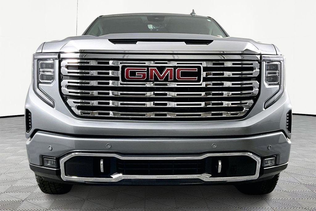 Used 2025 Silver GMC Denali image 2