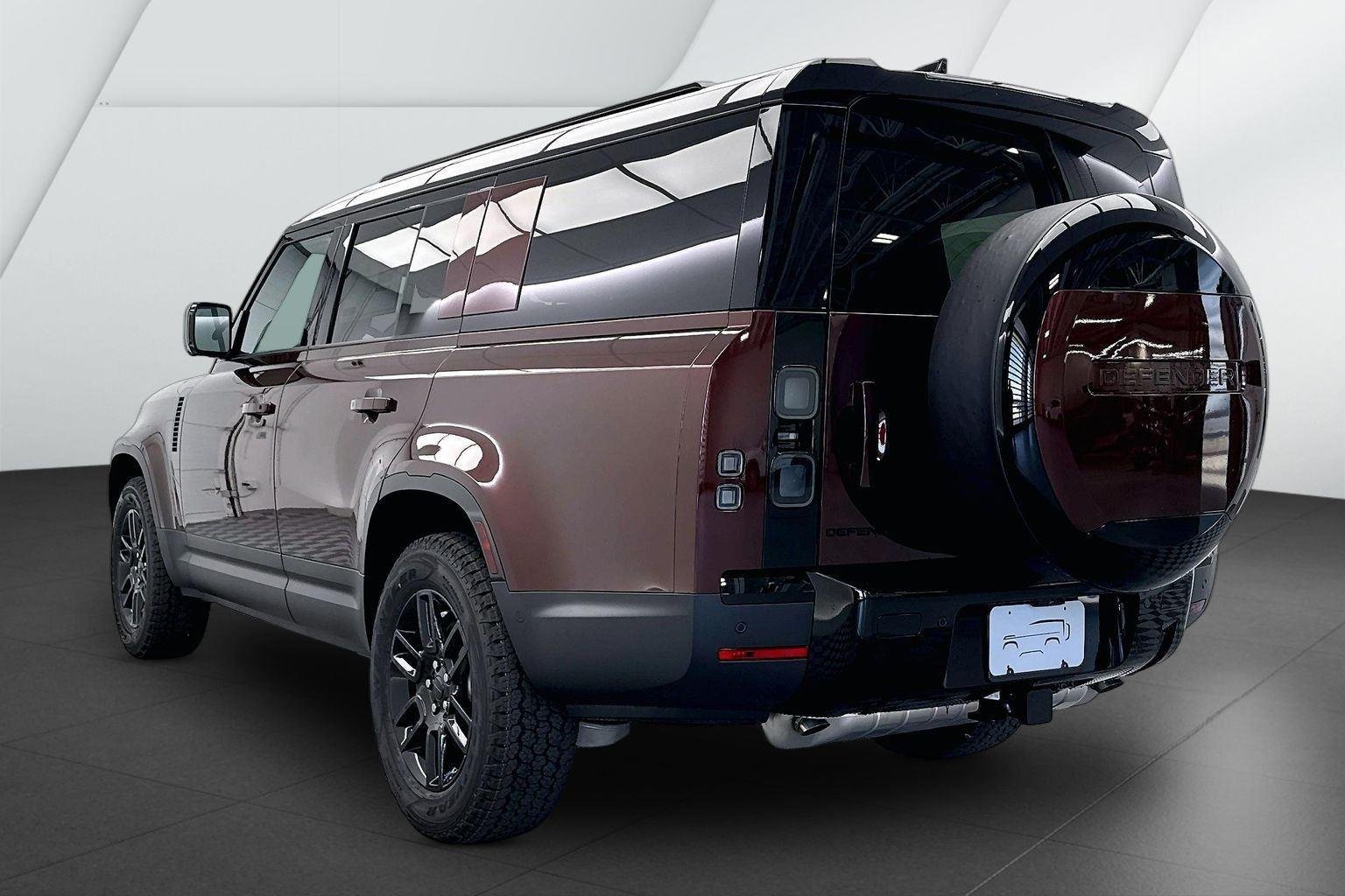 New 2026 Sedona Red Metallic Land Rover S image 8