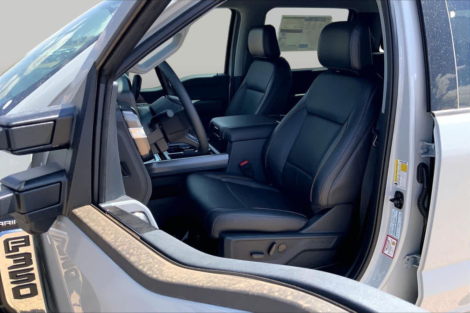 New 2026 Avalanche Ford F-350® Lariat® image 9