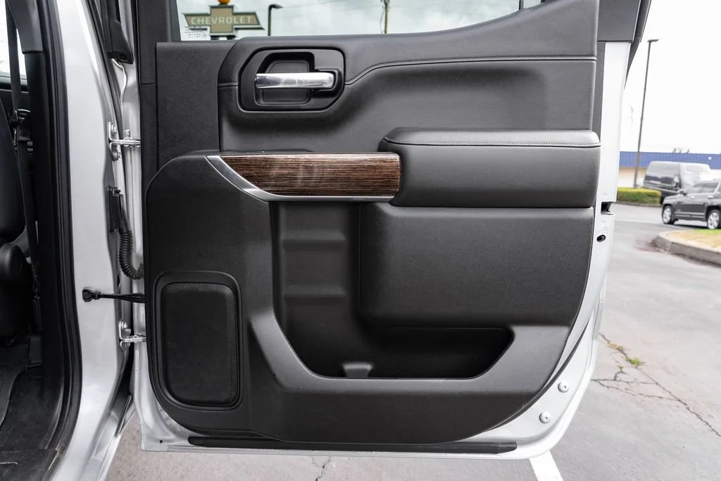 Used 2020 Quicksilver Metallic GMC SLE image 27