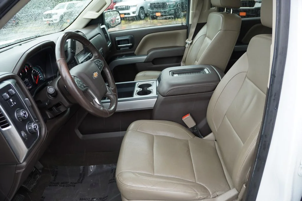 Certified Used 2016 Iridescent Pearl Tricoat Chevrolet LTZ image 15