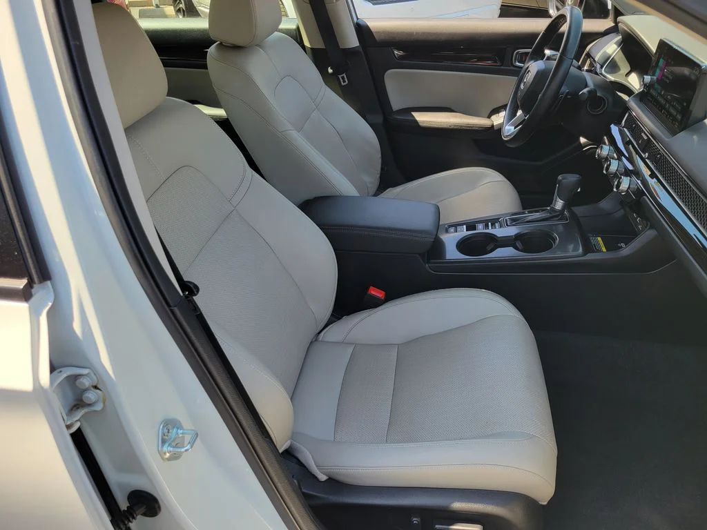 Used 2024 White Honda Touring image 18