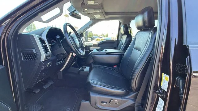 Used 2018  Ford  image 33
