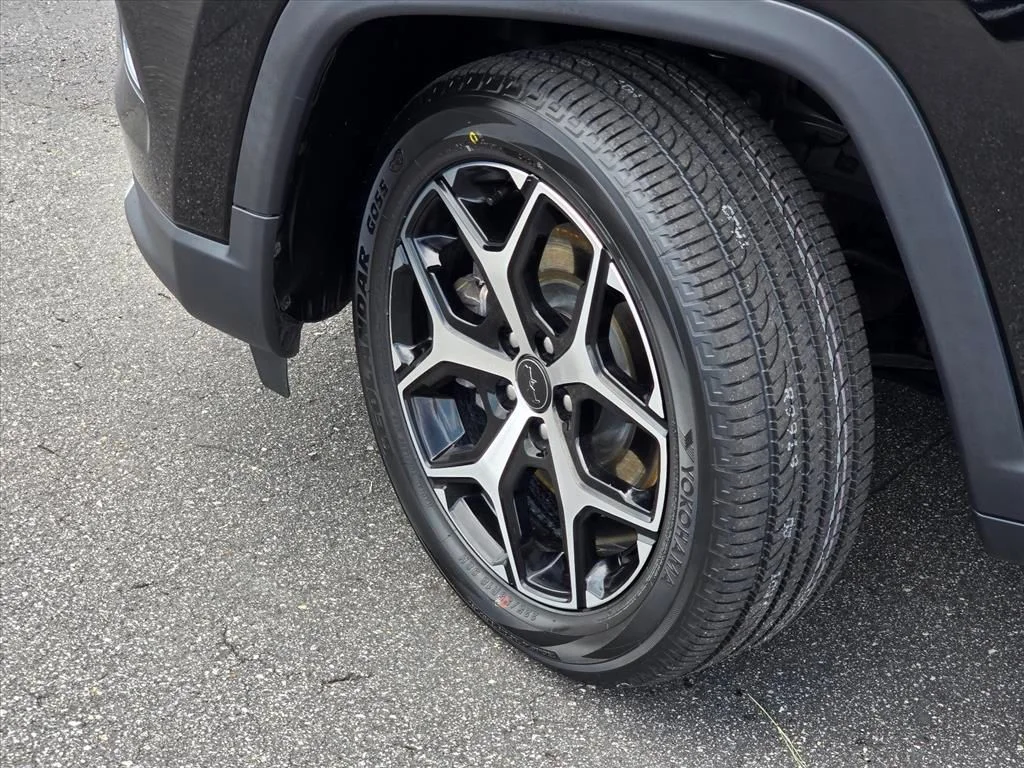 Used 2025 Black Jeep Limited image 27