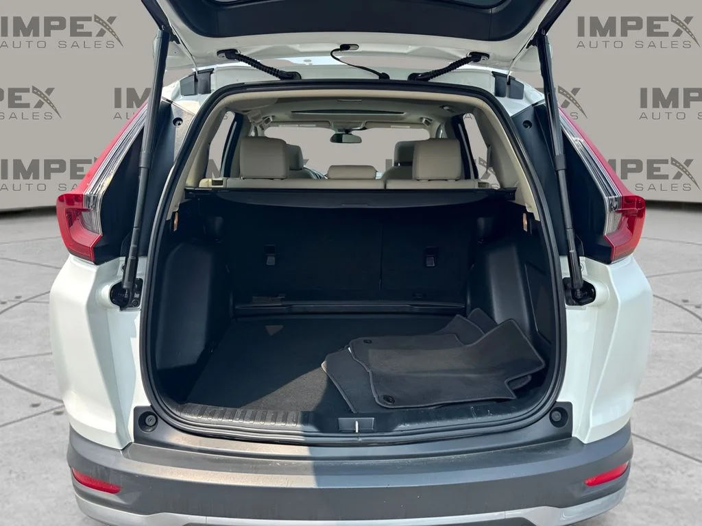Used 2020 White Honda Touring image 19