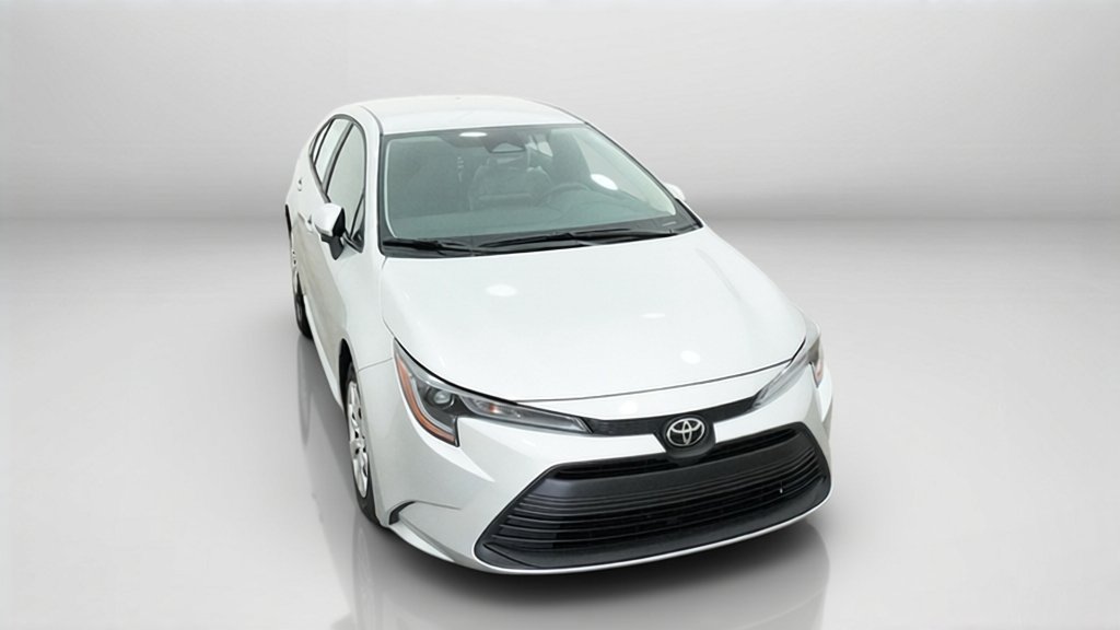 New 2027 Classic Silver Metallic Toyota LE image 34