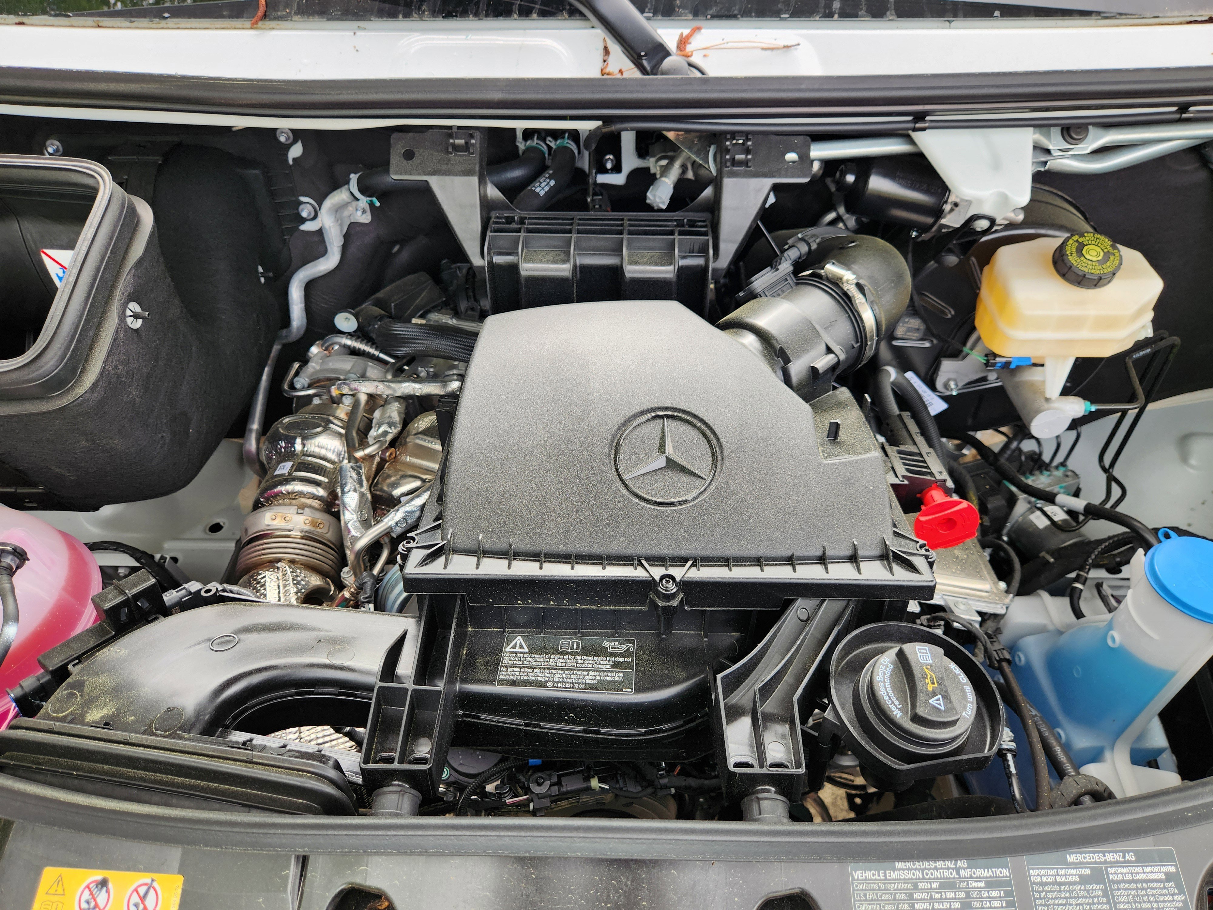 New 2026 Arctic White Mercedes-Benz Cargo 170 WB image 20