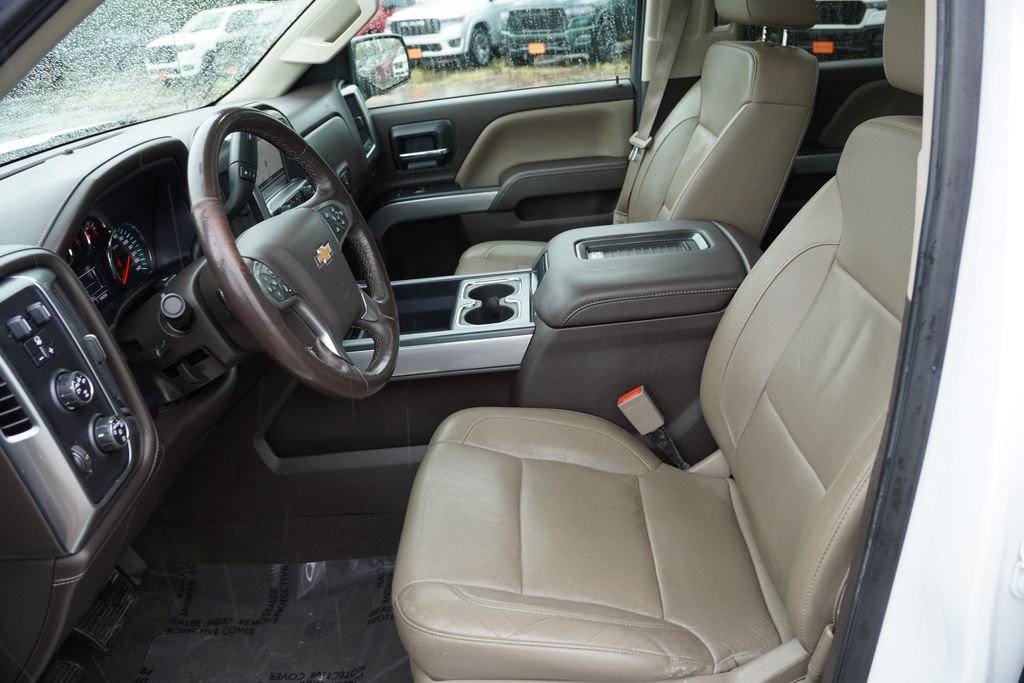 Certified Used 2016 Iridescent Pearl Tricoat Chevrolet LTZ image 15
