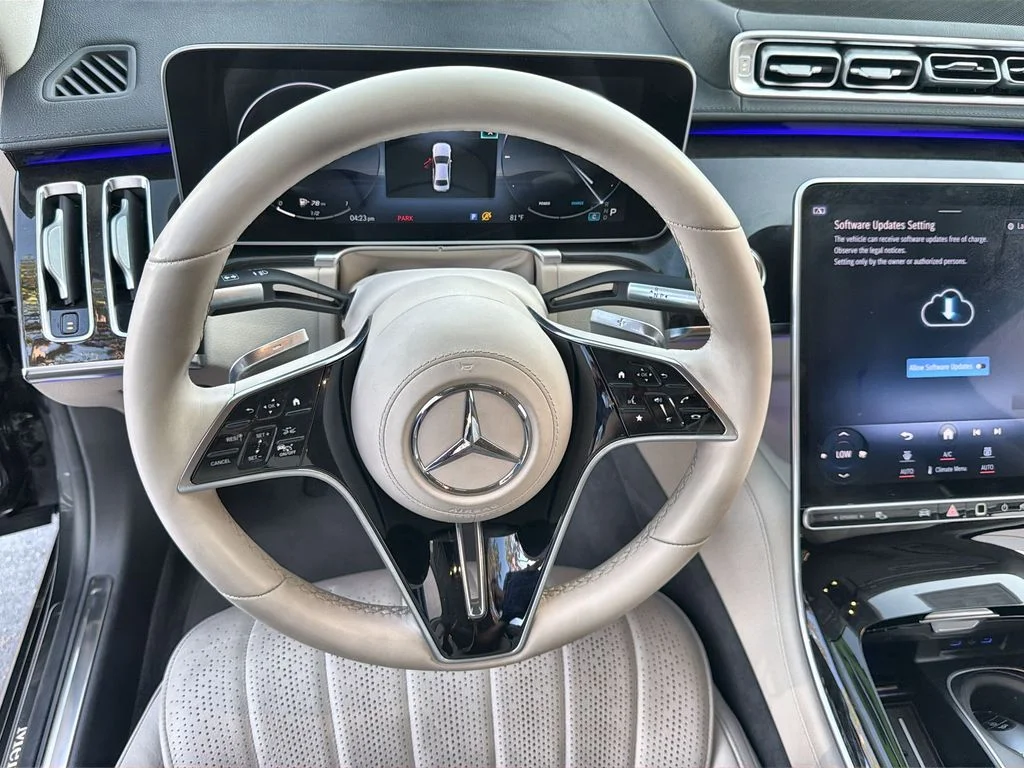 Used 2023 Gray Mercedes-Benz S 500 image 11