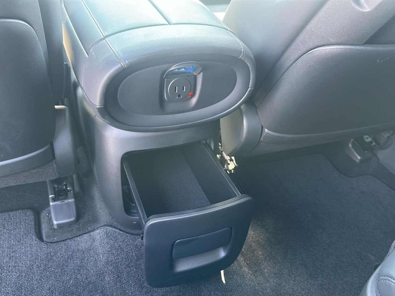 New 2026 Ecotronic Gray Pearl Hyundai Calligraphy AWD image 35