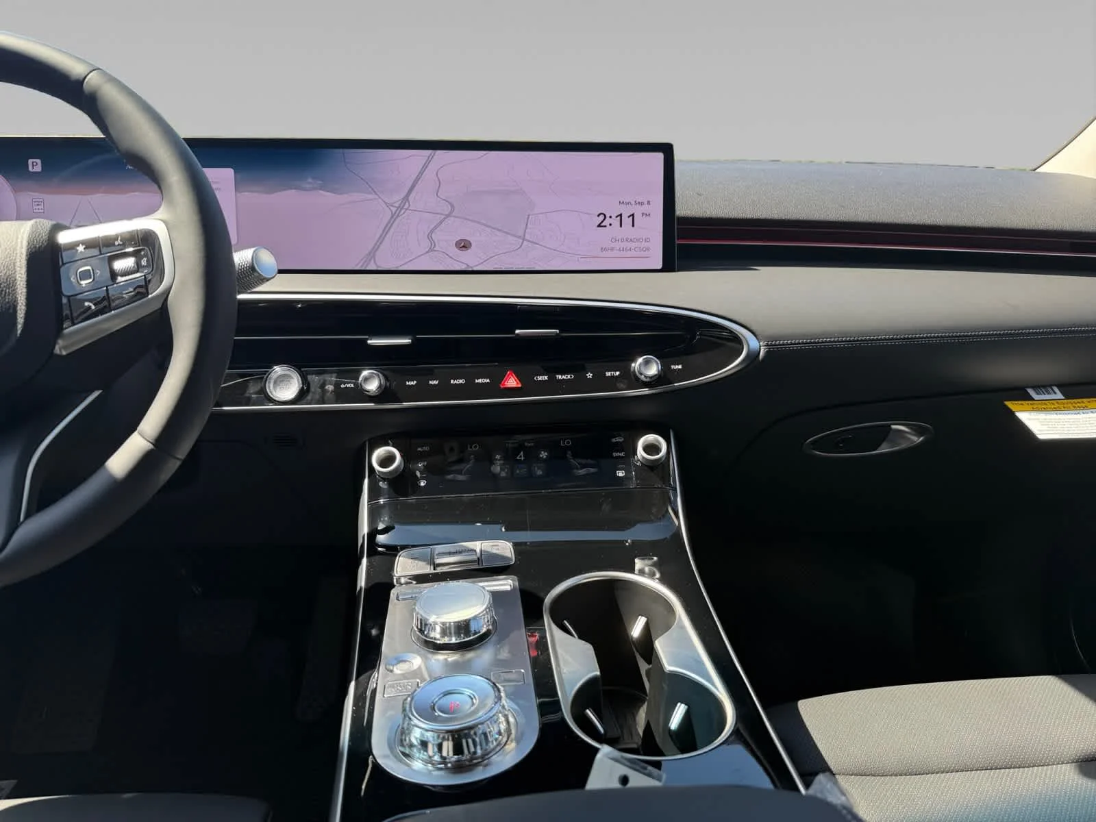 2026 GENESIS GV70 Standard - Photo 11