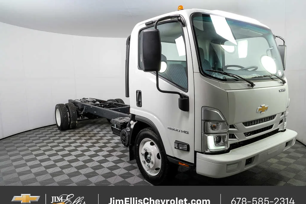 2025 Chevrolet Low Cab Forward 4500 Gas 176" WB Regular Cab's photo
