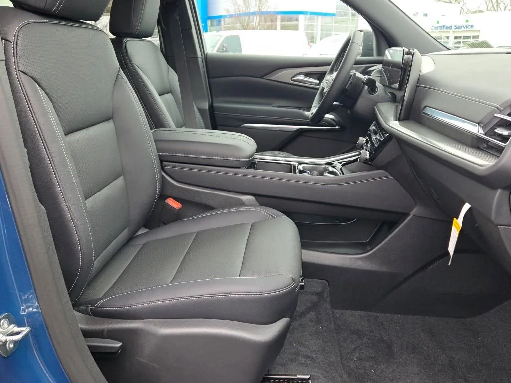 2026 Chevrolet Traverse LT - Photo 6