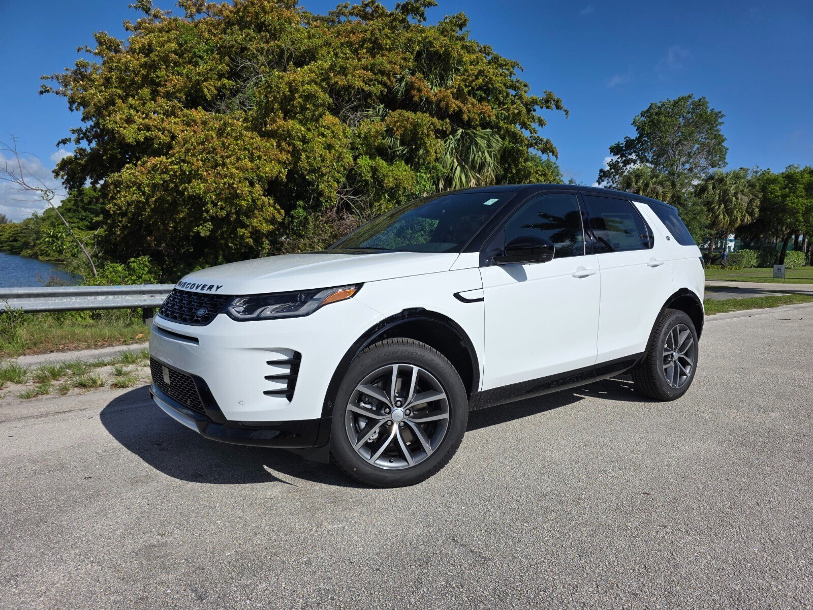 2026 Land Rover Discovery Sport