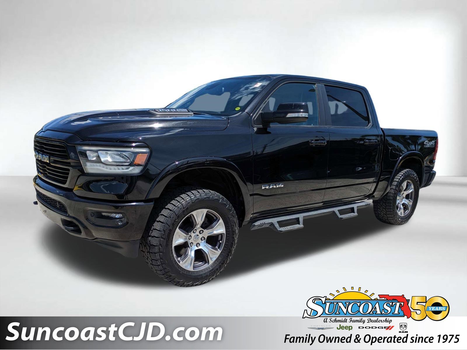 2020 RAM 1500 Laramie 4x4 Crew Cab 5'7's photo