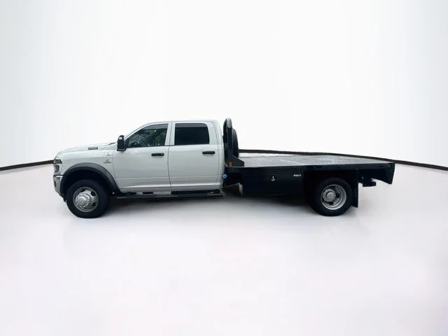 New 2026 Bright White Clear-Coat Exterior Paint RAM TRADESMAN image 4