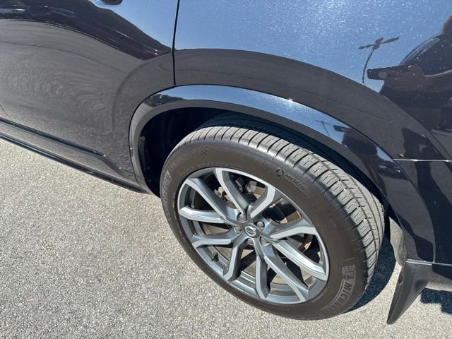 Used 2019 Black Volvo T5 Momentum image 12