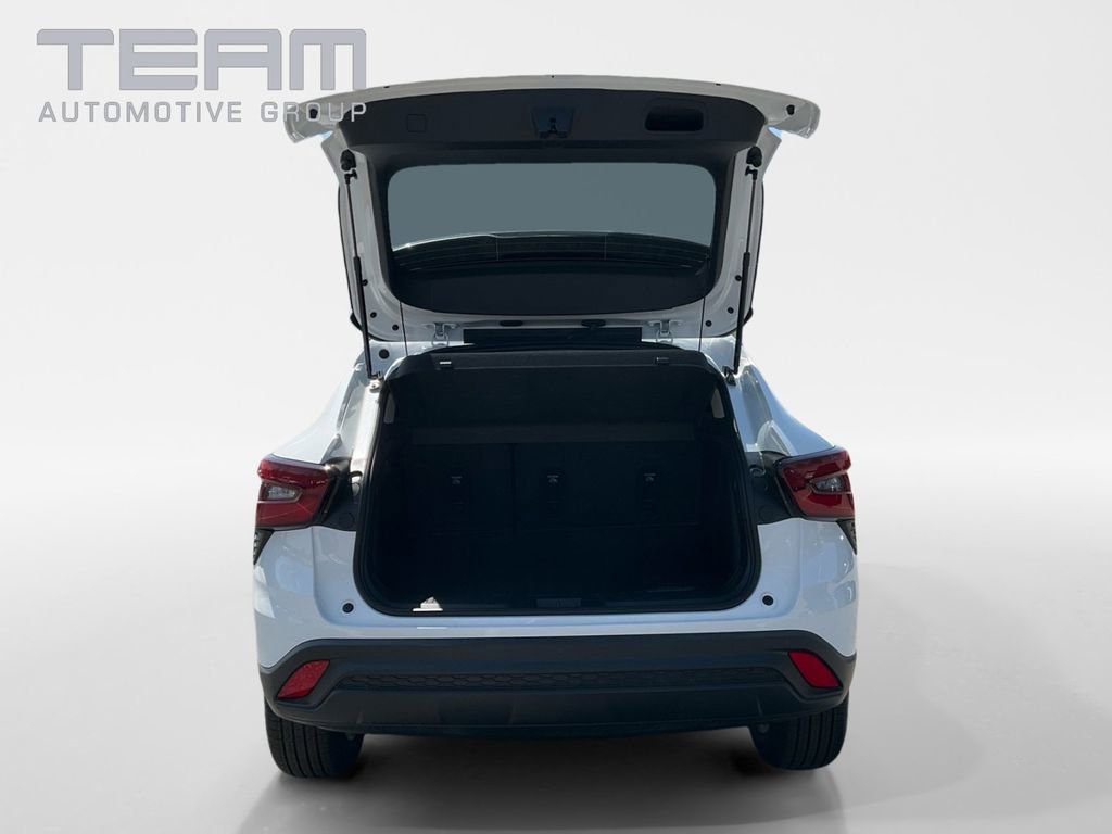 2026 Chevrolet Trax LS - Photo 13