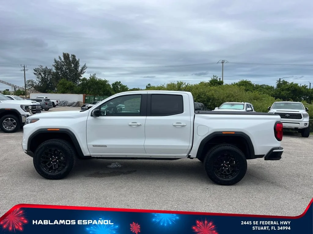 New 2026 Summit White GMC Elevation image 4