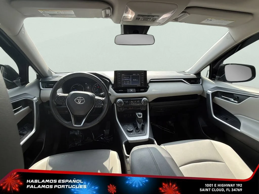 Used 2022 Black Toyota XLE Premium image 23