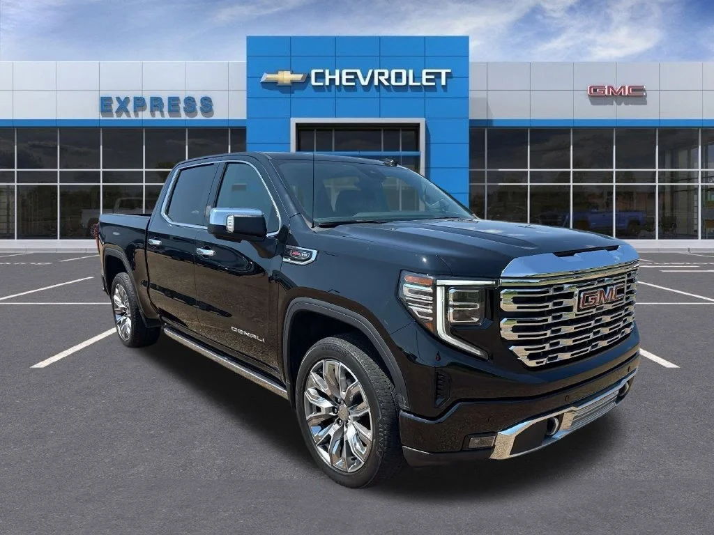 Used 2024 Black GMC Denali image 1