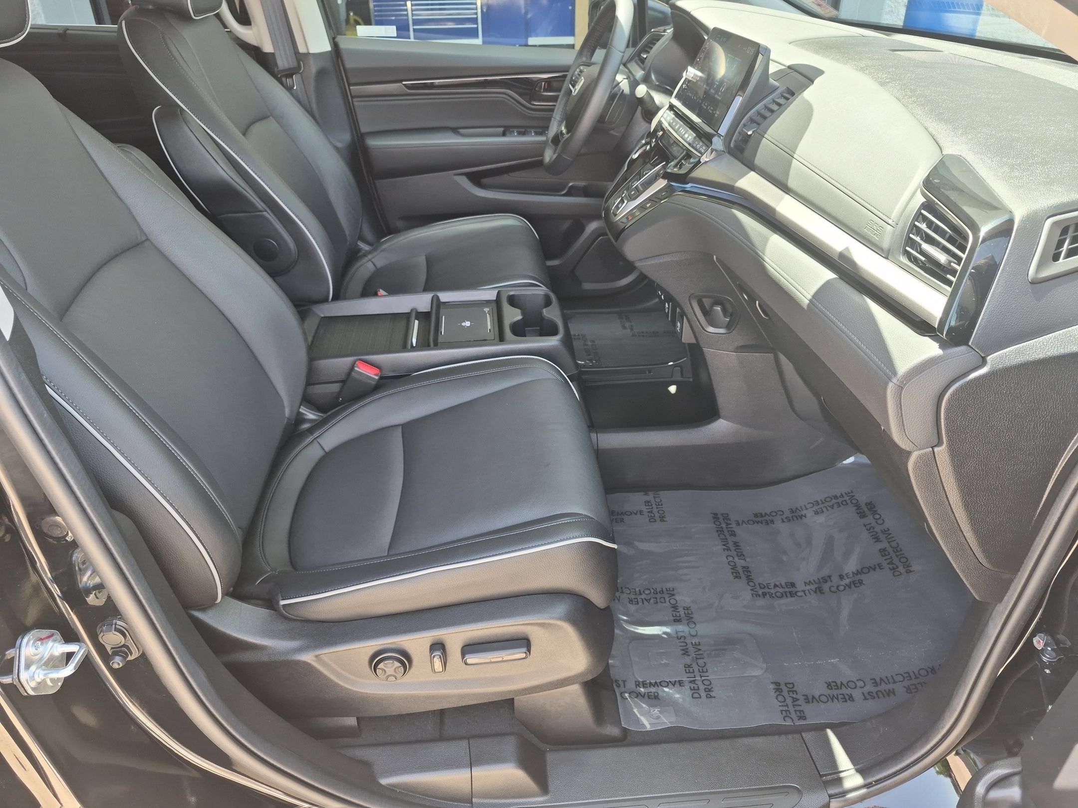 2025 Honda Odyssey Touring - Photo 34