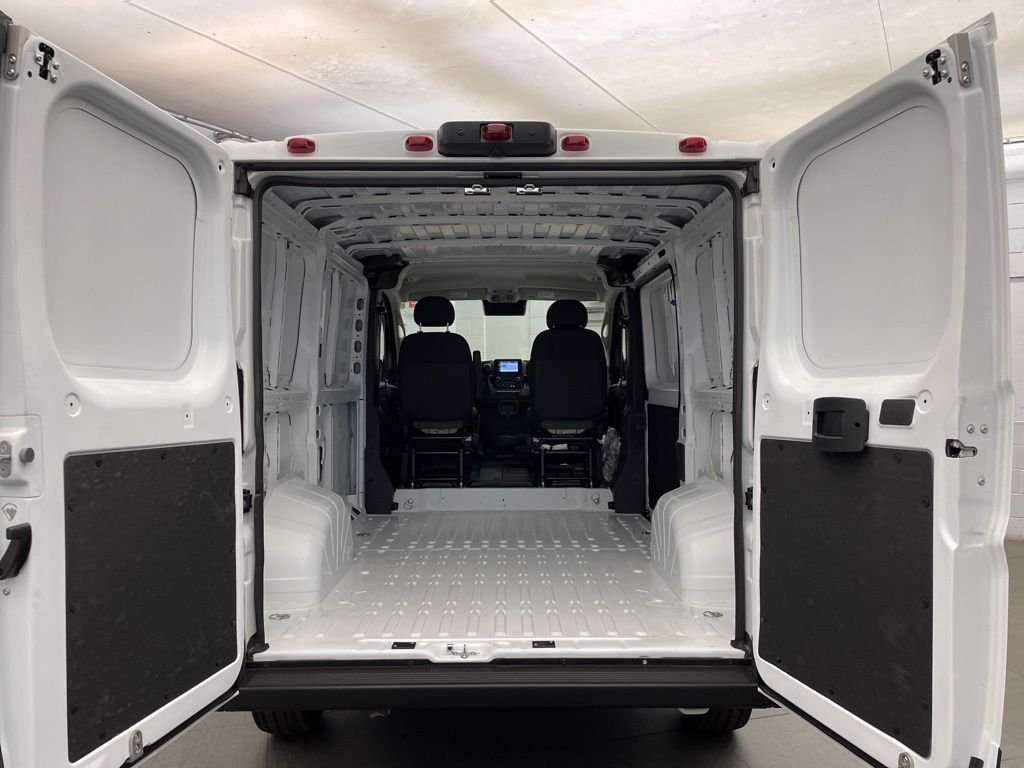 New 2026 Bright White Clear-Coat Exterior Paint RAM Low Roof image 5