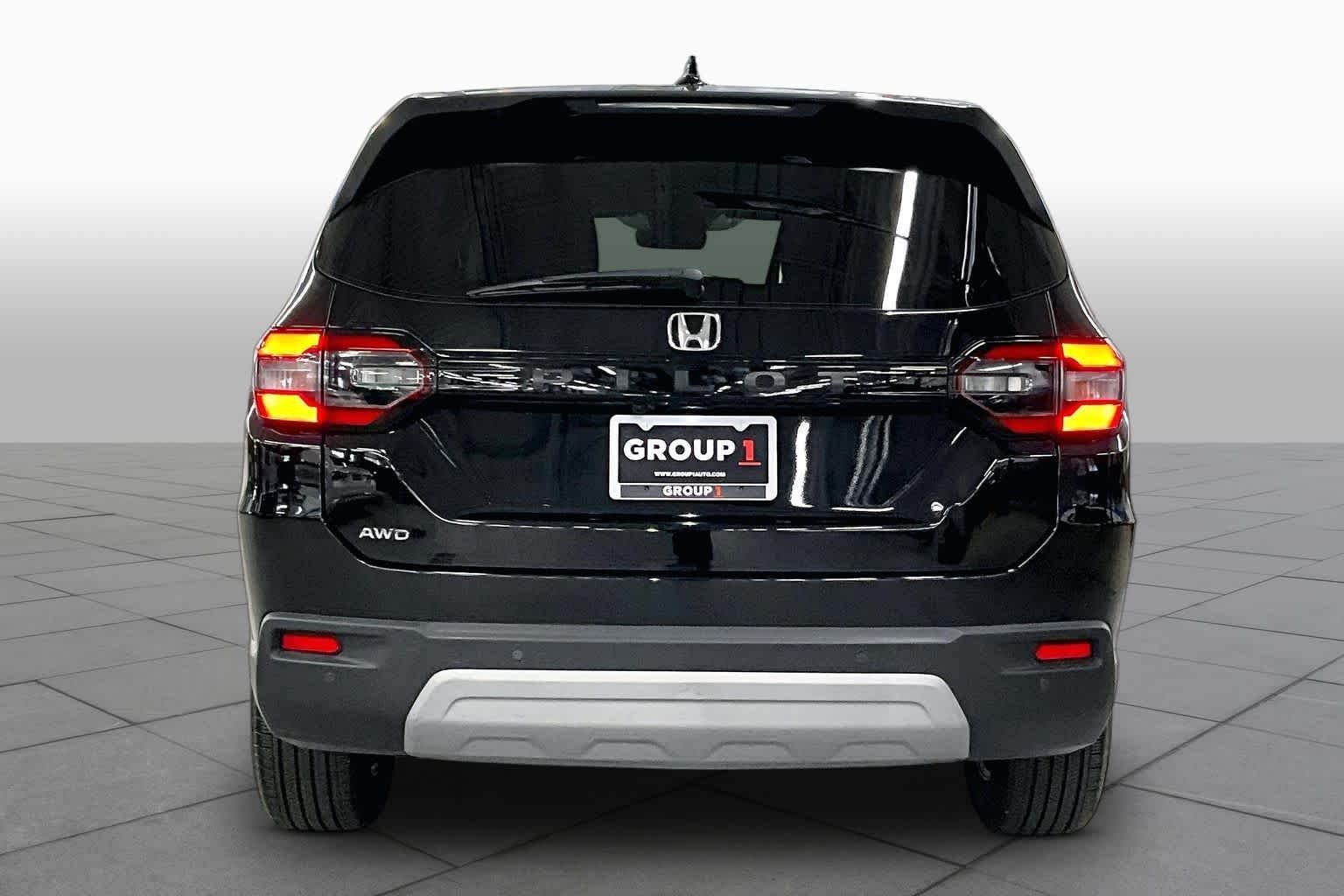 Used 2025 Crystal Black Pearl Honda EX-L image 5