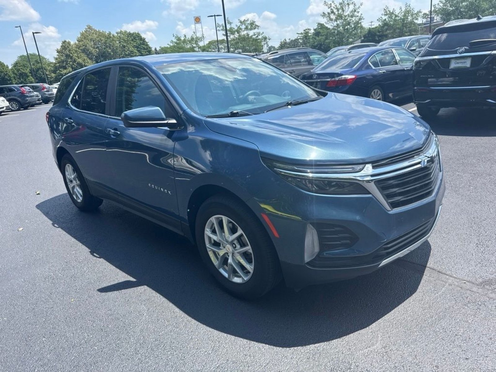 Used 2024 Lakeshore Blue Chevrolet LT image 4