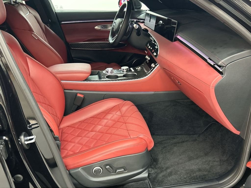 2026 GENESIS GV70 Sport Prestige - Photo 16