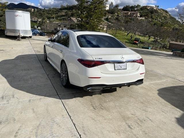 Used 2023 MANUFAKTUR Diamond White Mercedes-Benz S 580 image 2
