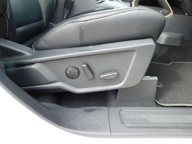 New 2026 Avalanche Gray Ford Badlands® image 59