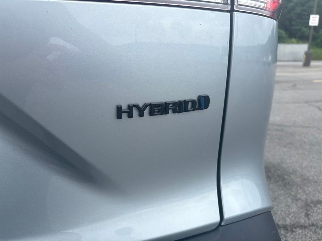Used 2023 Silver Toyota Hybrid S image 10