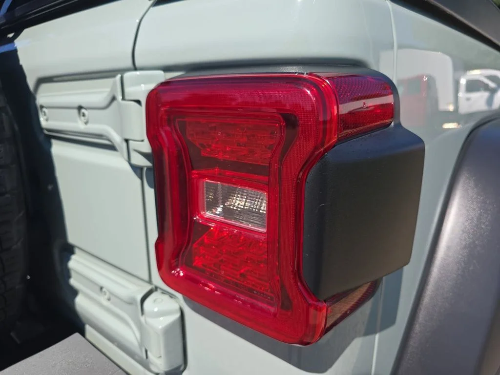 Used 2024 Gray Jeep Sport S image 33